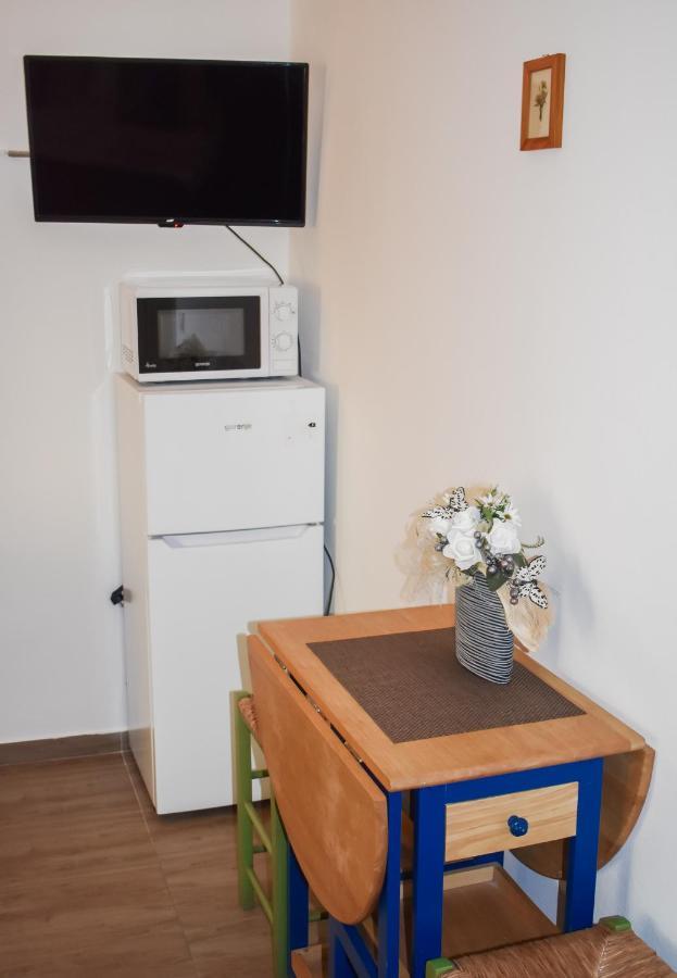 Apartmani Luky Karlobag Luaran gambar