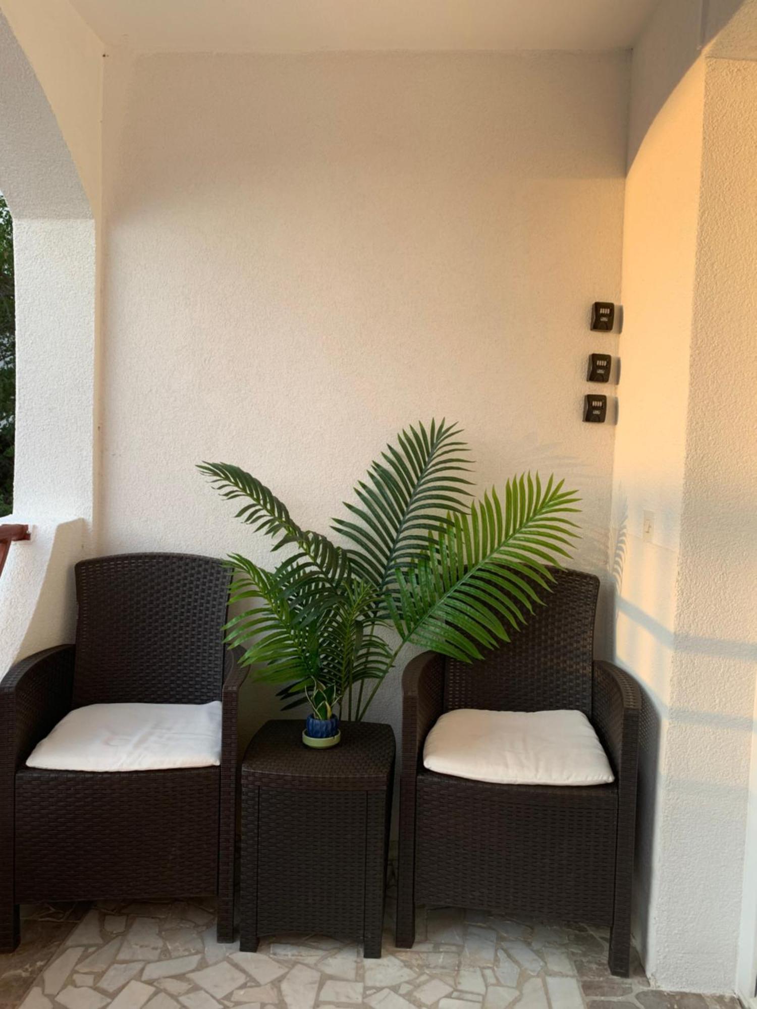 Apartmani Luky Karlobag Luaran gambar